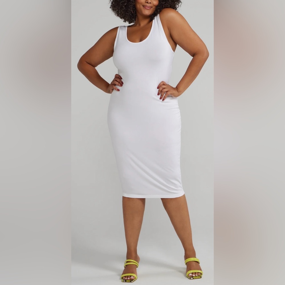 Womens white sleeveless midi dress. NWT